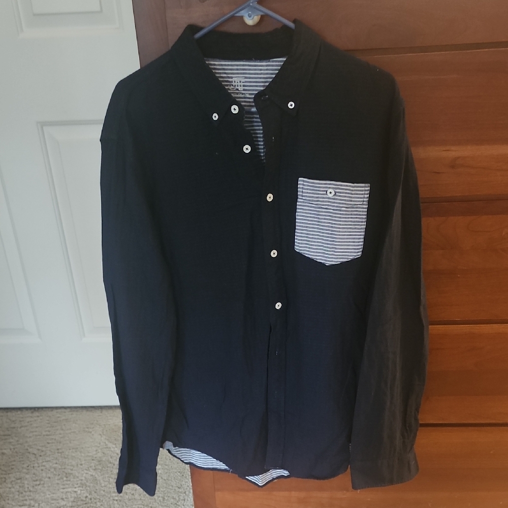 Navy Casual Button-Down Shirt with Striped Pocket
